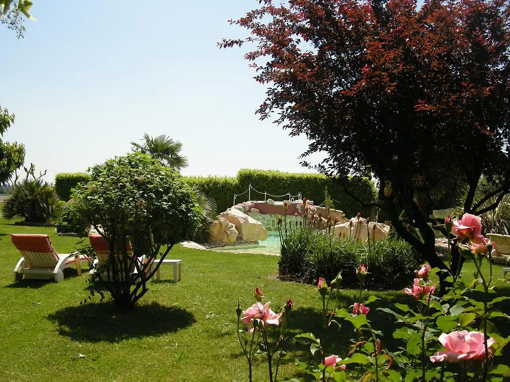 Bastide Des Princes B&B Caderousse France