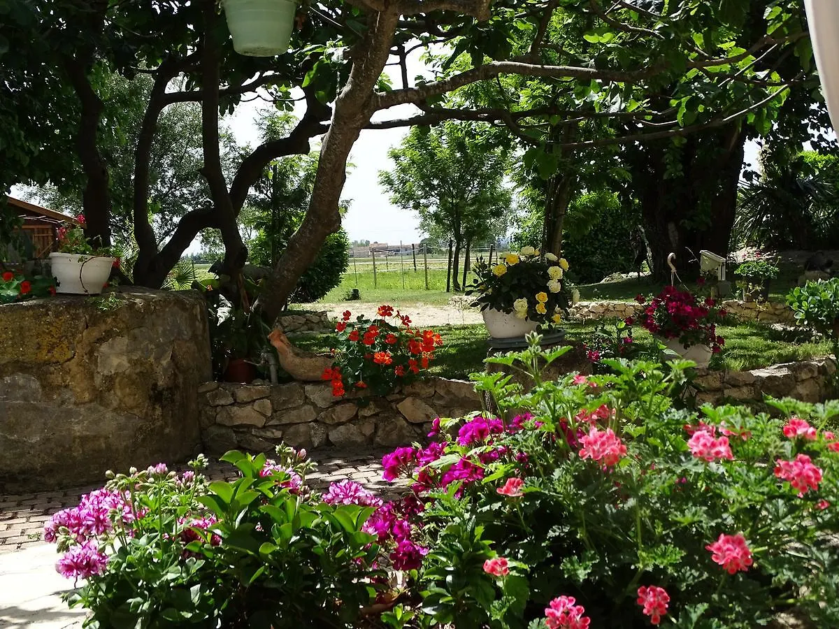 Bastide Des Princes B&B Caderousse 4*,